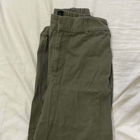 Forever 21 army green cargo pants - Picture 3 of 4